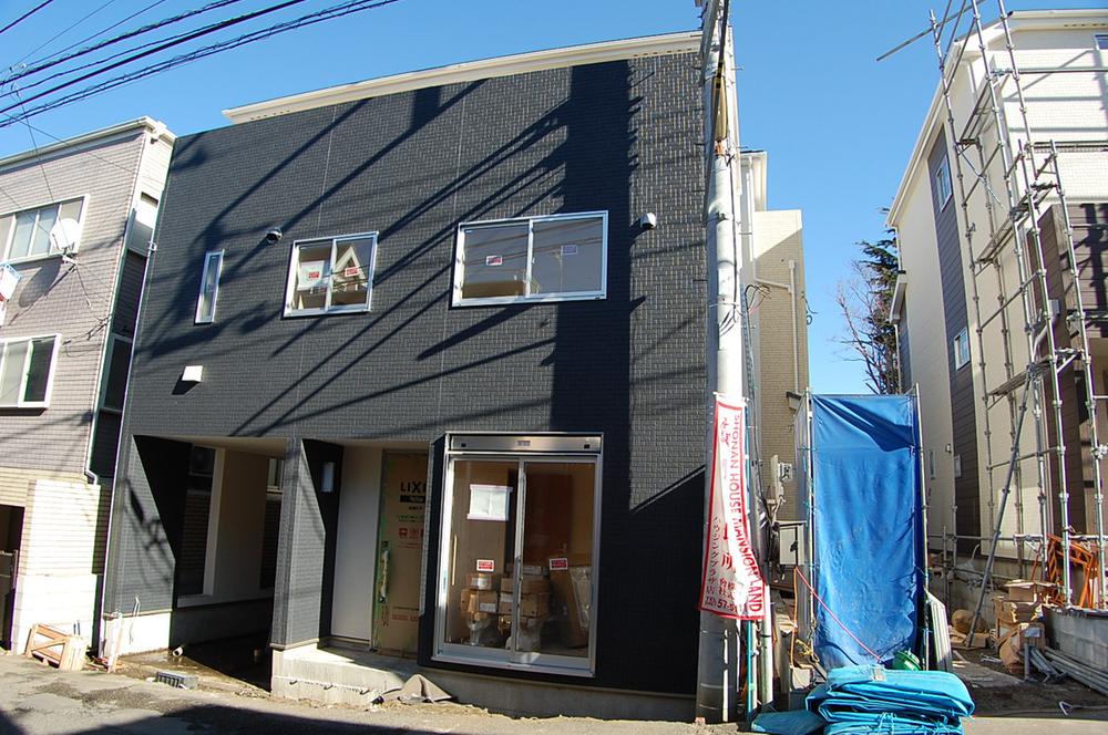 Local appearance photo. Local (12 May 2013) shooting 1 Building Exterior Photos