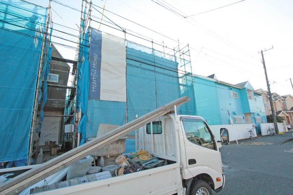 Local appearance photo. Local (12 May 2013) Shooting