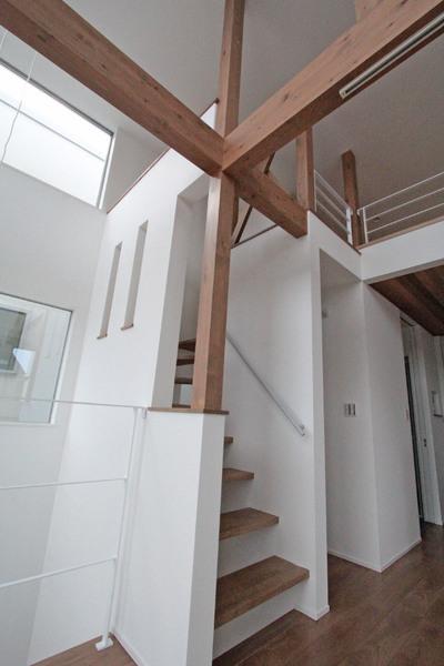 Same specifications photos (living). Living stairs