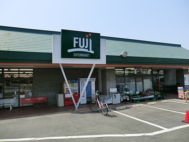 Supermarket. Fuji Omagari store up to (super) 508m