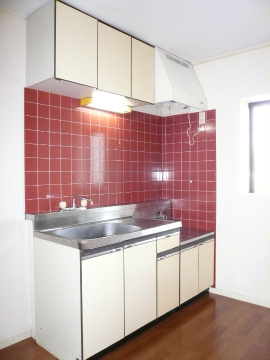 Kitchen. Two-burner stove installation Allowed
