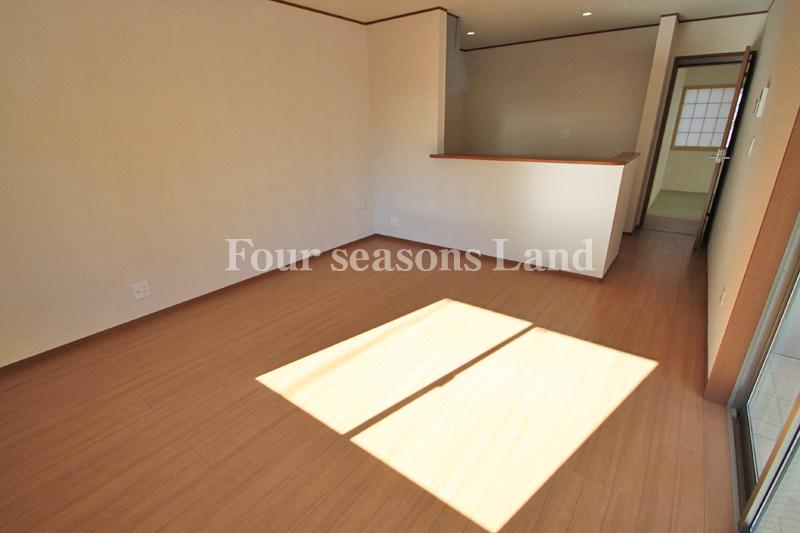 Living. Indoor (11 May 2013) Shooting Building 2