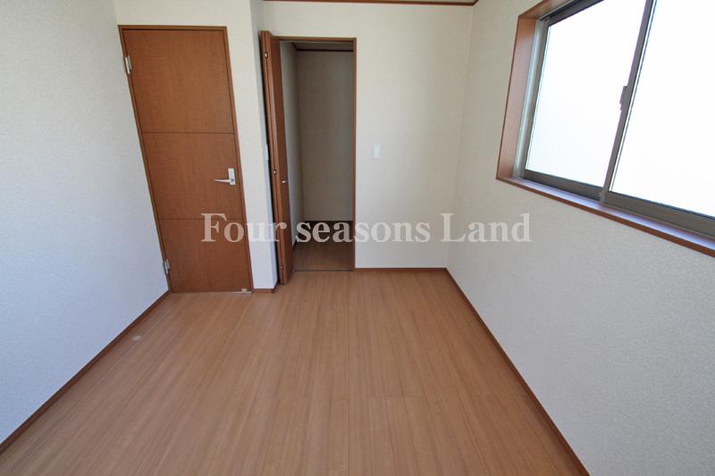 Non-living room. Indoor (11 May 2013) Shooting Building 2