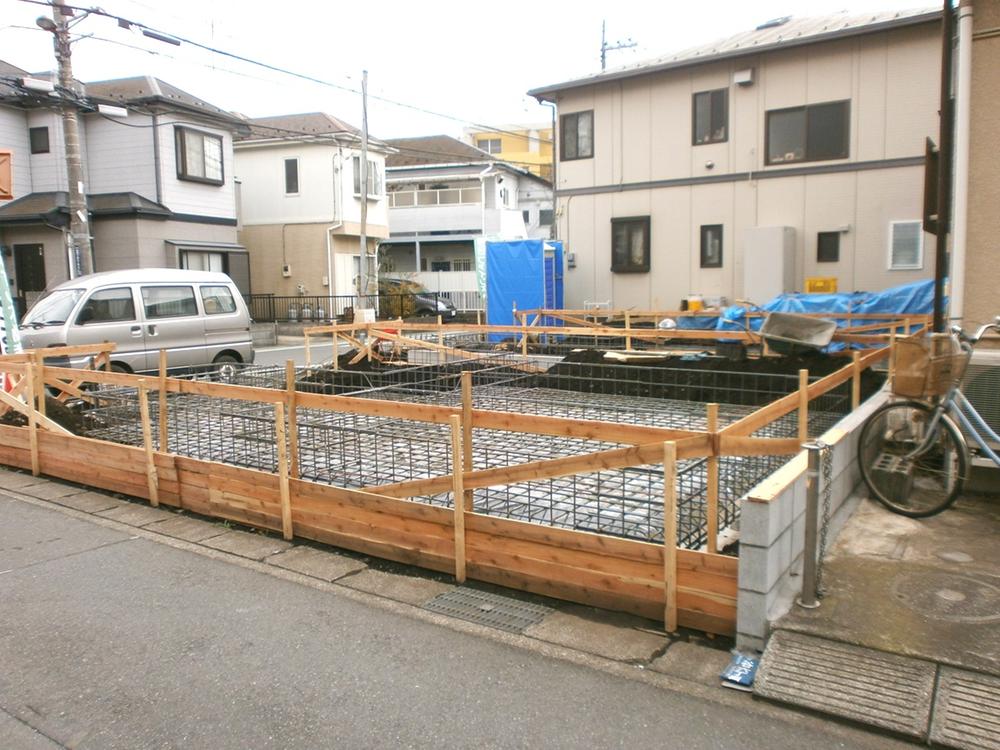 Local appearance photo. Local (12 May 2013) Shooting