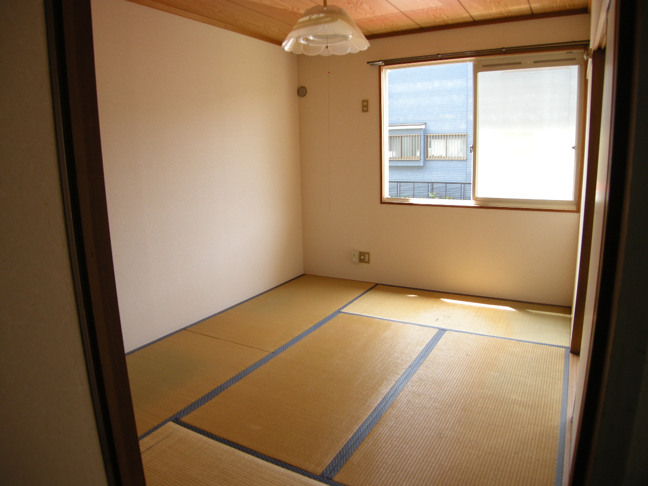 Other room space. Japanese-style room in the south
