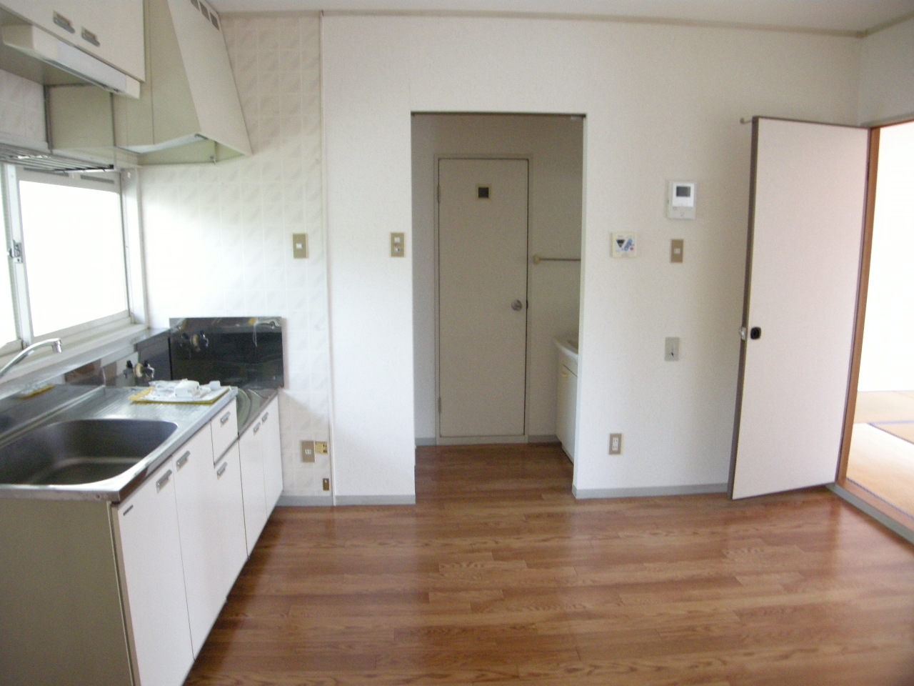 Living and room. DK