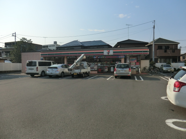Convenience store. Seven-Eleven 363m until Sagamino central store (convenience store)