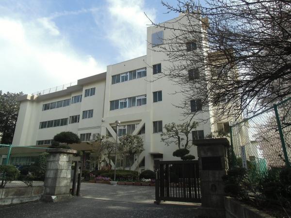 Junior high school. Ebina 1140m until junior high school