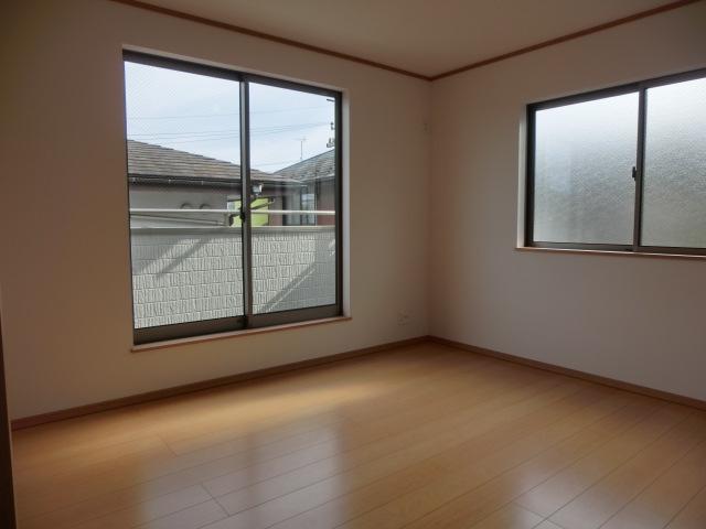 Non-living room. Interior (October 2013) Shooting