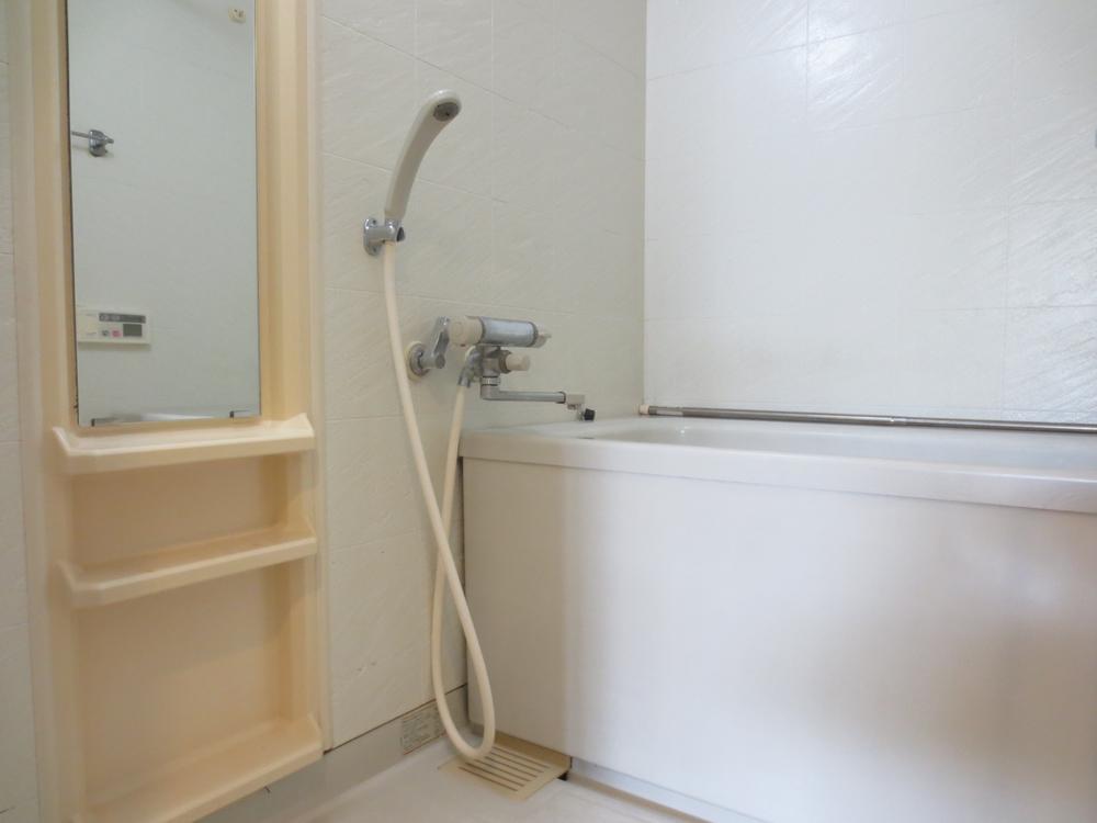 Bathroom. Indoor (July 2013) Shooting