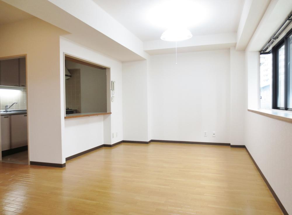 Living. Indoor (July 2013) Shooting