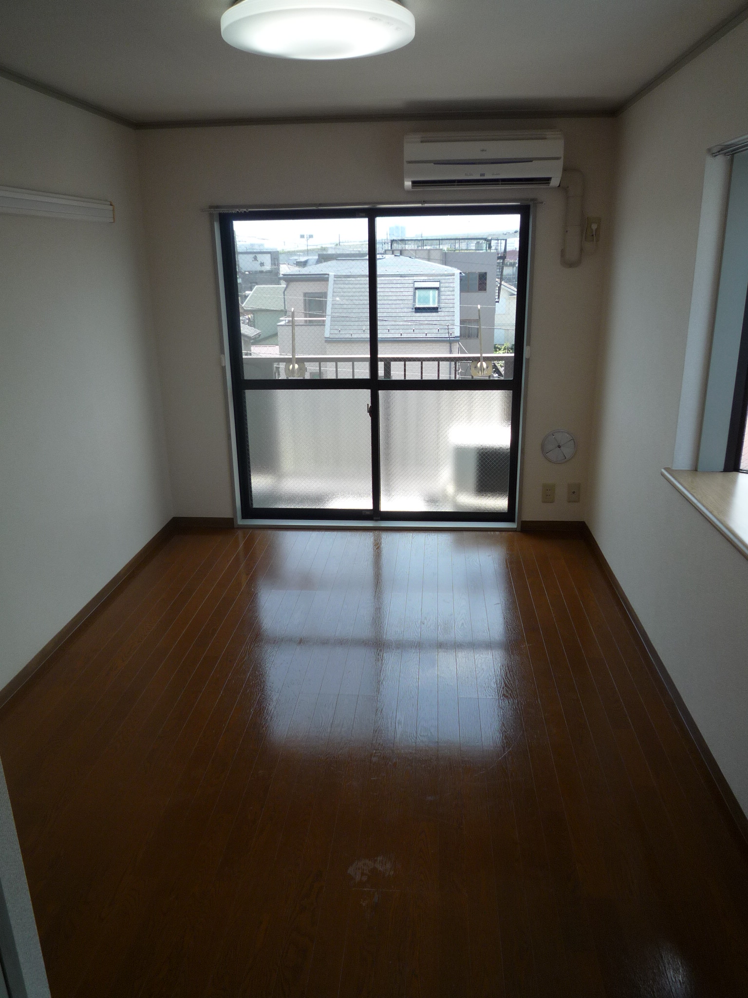 Living and room. Flooring