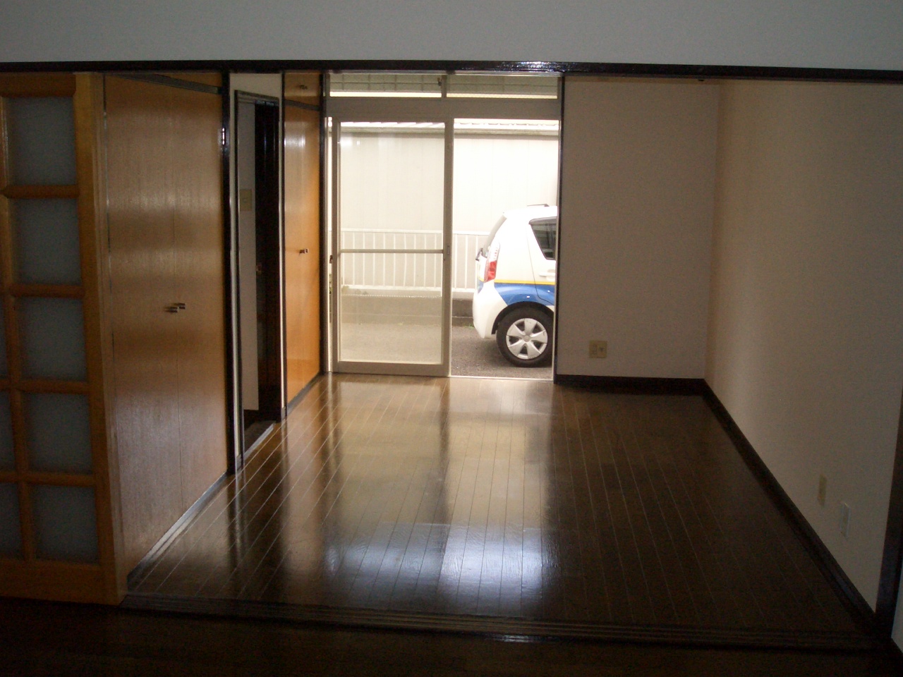 Living and room. 1 Kaiyoshitsu