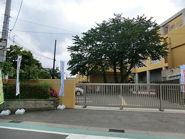 Primary school. Ebina Municipal Higashikashiwagaya to elementary school 331m