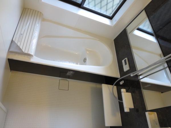 Bathroom. Bathing will stretch even foot unit bus one tsubo type. You can also sitz bath