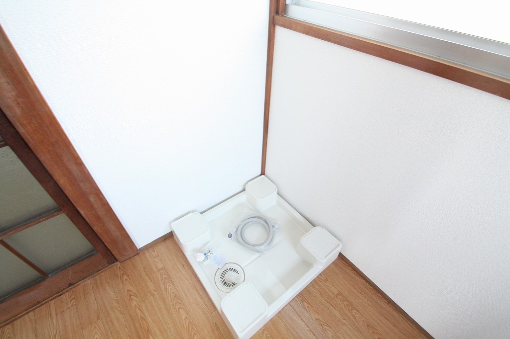 Other room space. Washing machine Storage