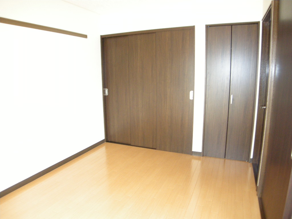 Other room space. Renewal in Western-style room