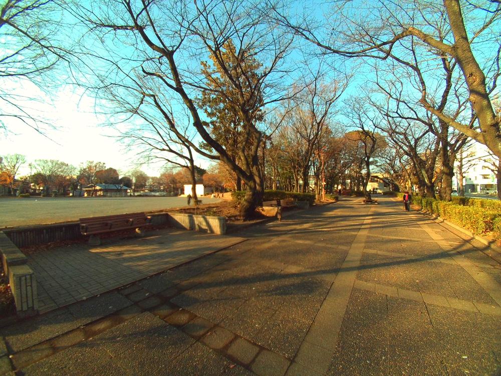 park. Nearby Higashikashiwaketani neighborhood park (a 1-minute walk, About 50m)