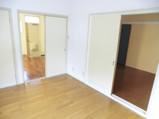 Living and room