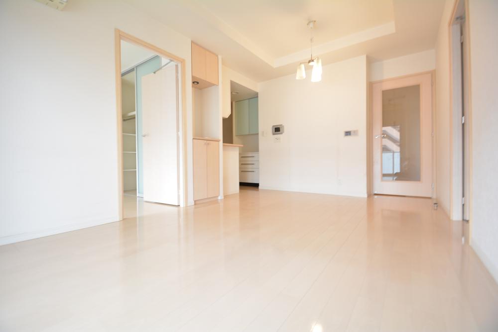 Living. Indoor (11 May 2013) Shooting