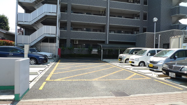 Parking lot