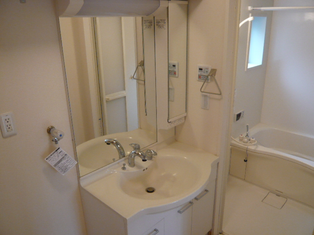 Washroom. You can not miss it in the morning of preparation.