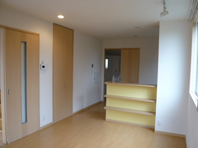 Living and room. Beautiful living ☆