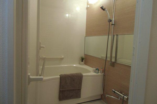 Bathroom. Indoor (11 May 2013) Shooting