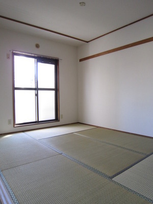 Living and room. 6 Pledge of Japanese-style room