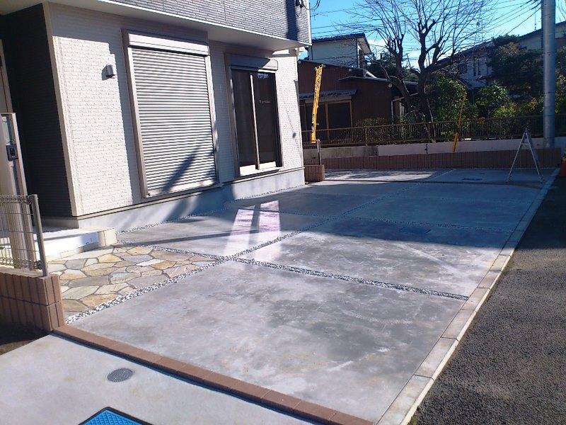 Parking lot. Local (12 May 2013) Shooting