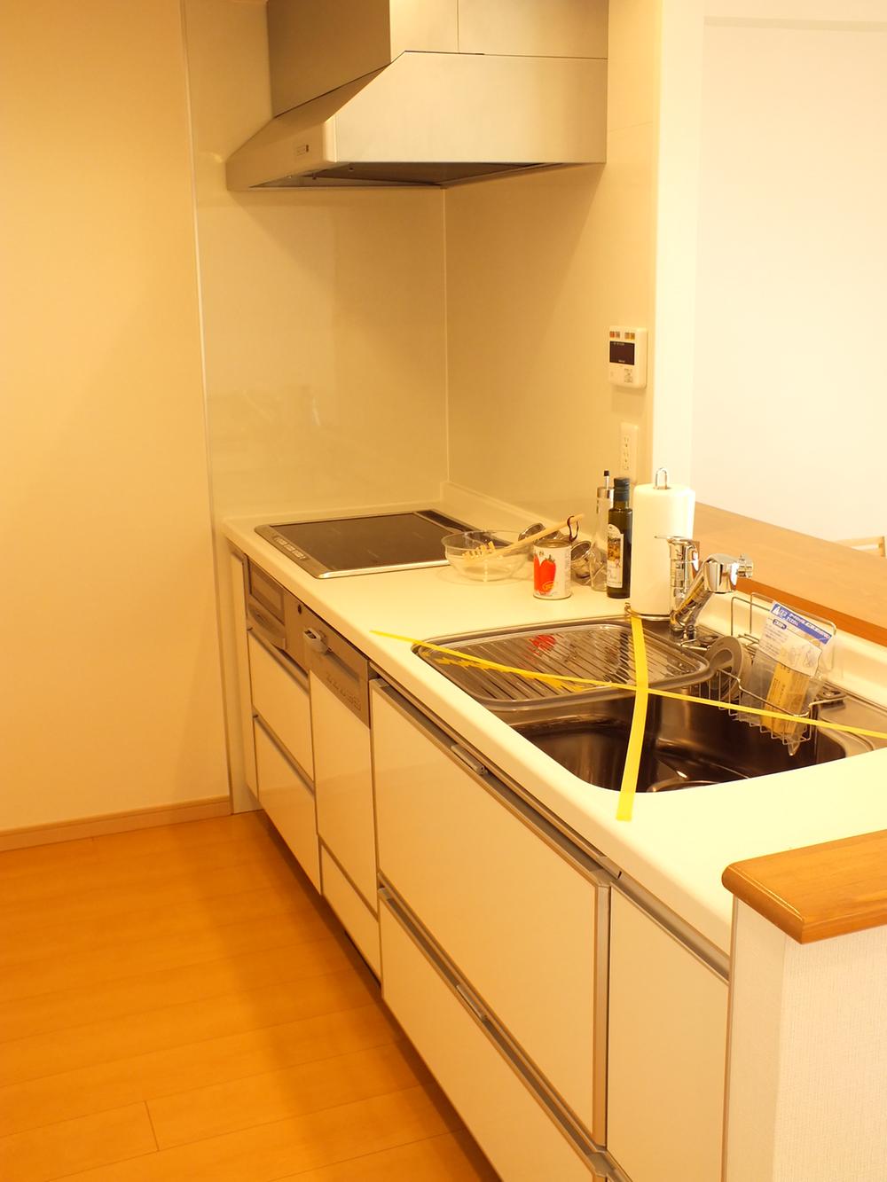 Kitchen. Example of construction