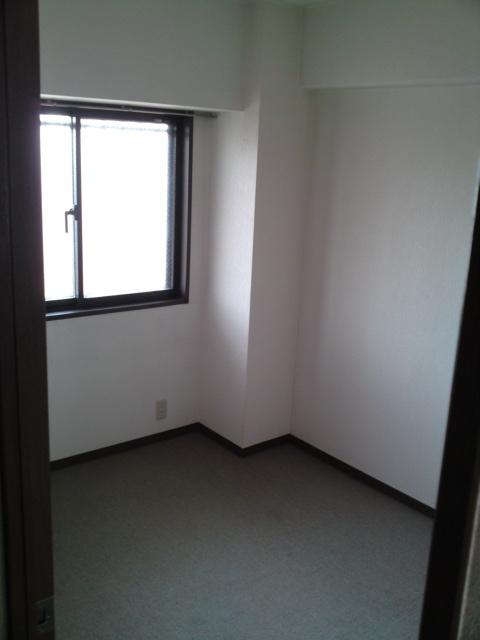 Non-living room. Indoor (April 2013) Shooting