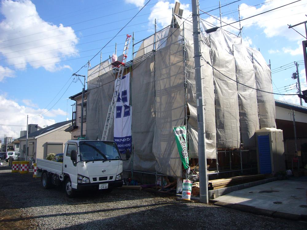 Local appearance photo. Local (12 May 2013) Shooting