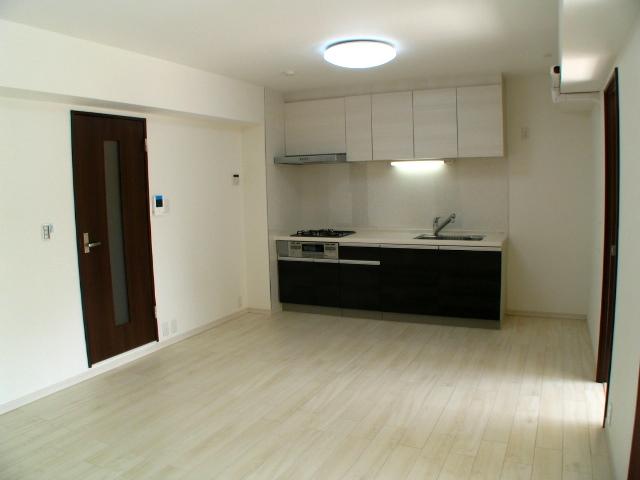 Living. Indoor (11 May 2013) Shooting