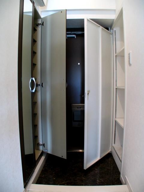 Receipt. Indoor (11 May 2013) Shooting