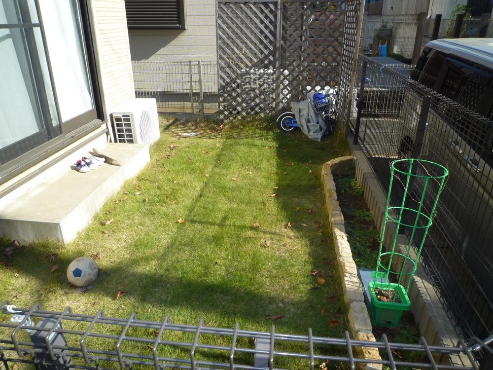Garden. Local (11 May 2013) Shooting