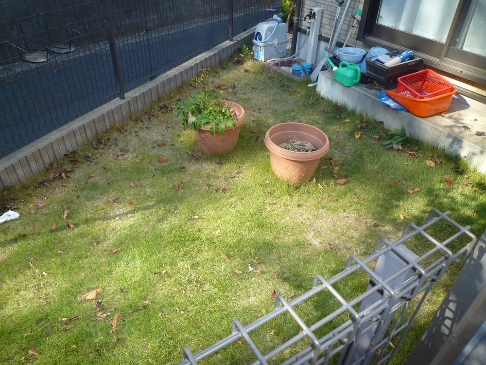 Garden. Local (11 May 2013) Shooting