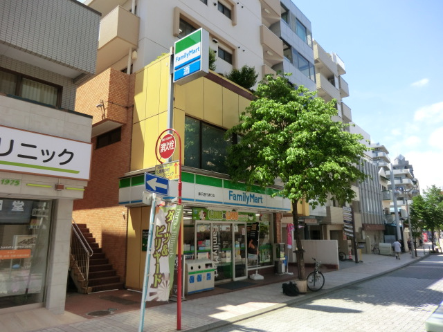 Convenience store. 349m to Family Mart (convenience store)