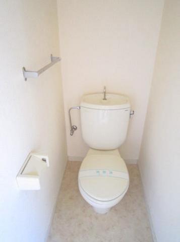 Other room space. Slowly in the toilet
