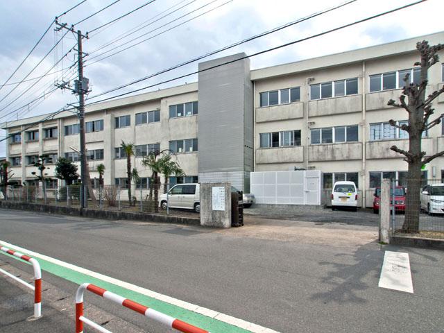 Primary school. 640m until the Fujisawa Municipal Chogo Elementary School