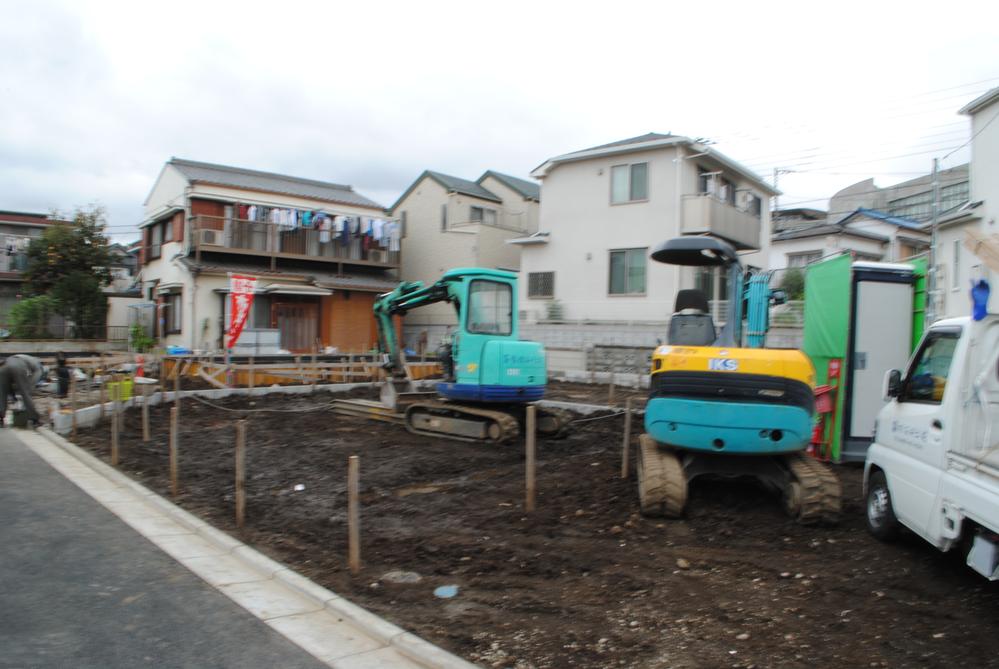 Local appearance photo. Local (10 May 2013) Shooting