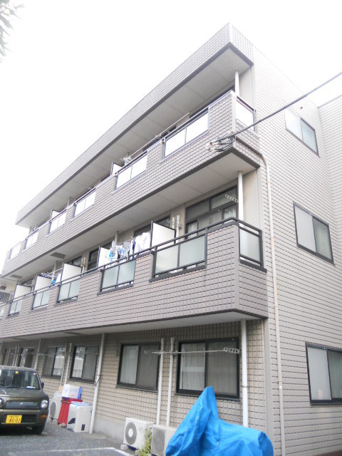 Building appearance. Station near ・ Convenient shopping ・ Spread of RC apartment 1K