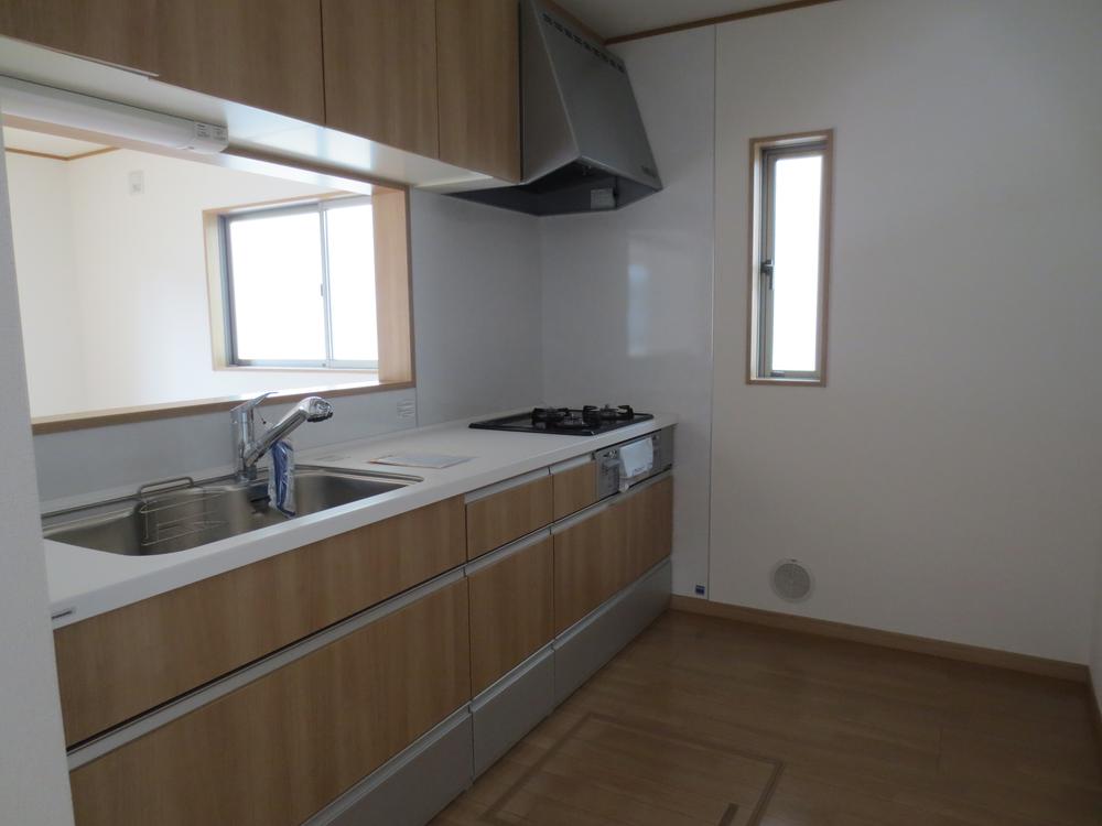 Kitchen. Indoor (12 May 2013) Shooting