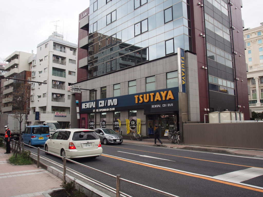 Rental video. TSUTAYA Fujisawa shop 724m up (video rental)