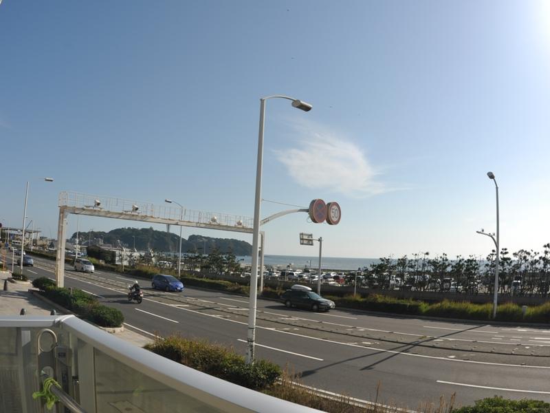 View photos from the dwelling unit. View from the site (October 2013) Shooting