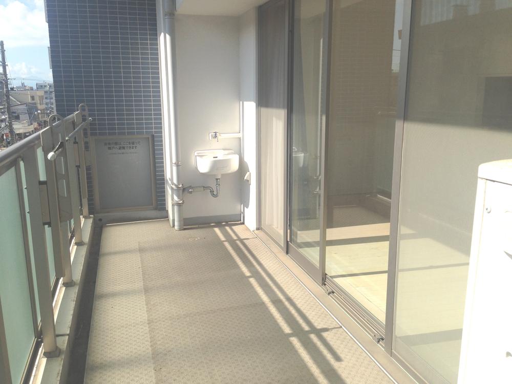 Balcony. Local (10 May 2013) Shooting