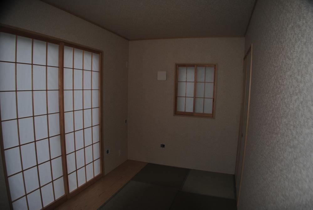 Non-living room. Local (10 May 2013) Shooting