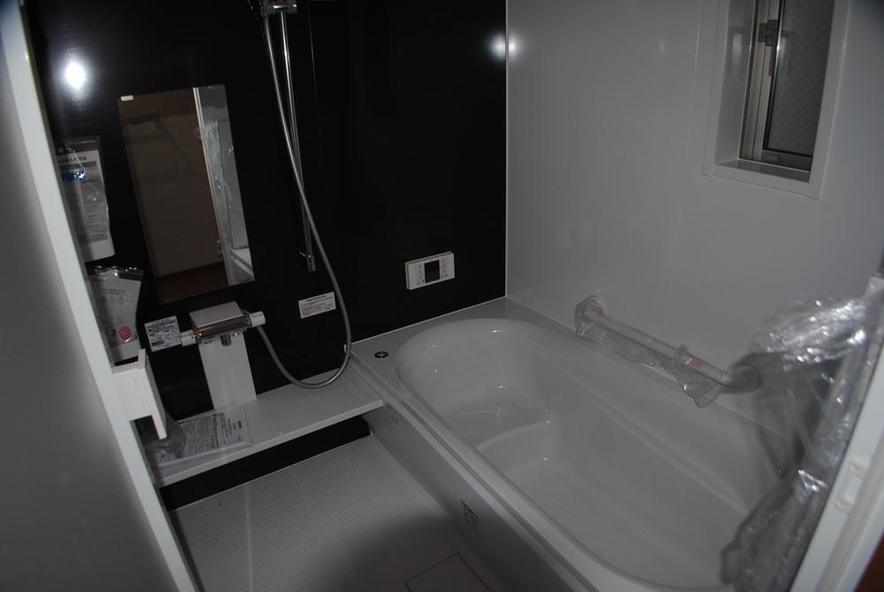 Bathroom. Indoor (10 May 2013) Shooting