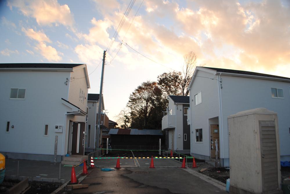 Local appearance photo. Local (11 May 2013) Shooting