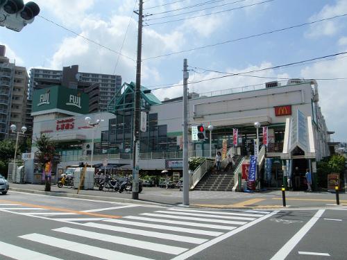 Supermarket. Until the Fuji Super 365m